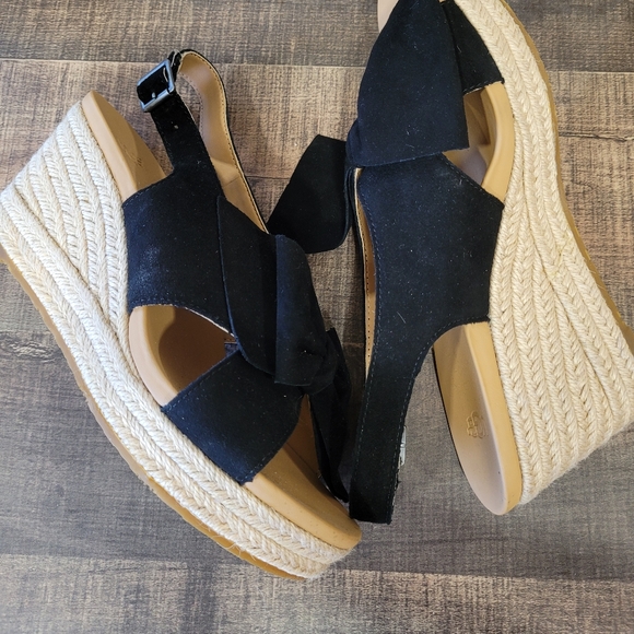 Ugg Wedge Espadrille Sandals - Picture 4 of 8